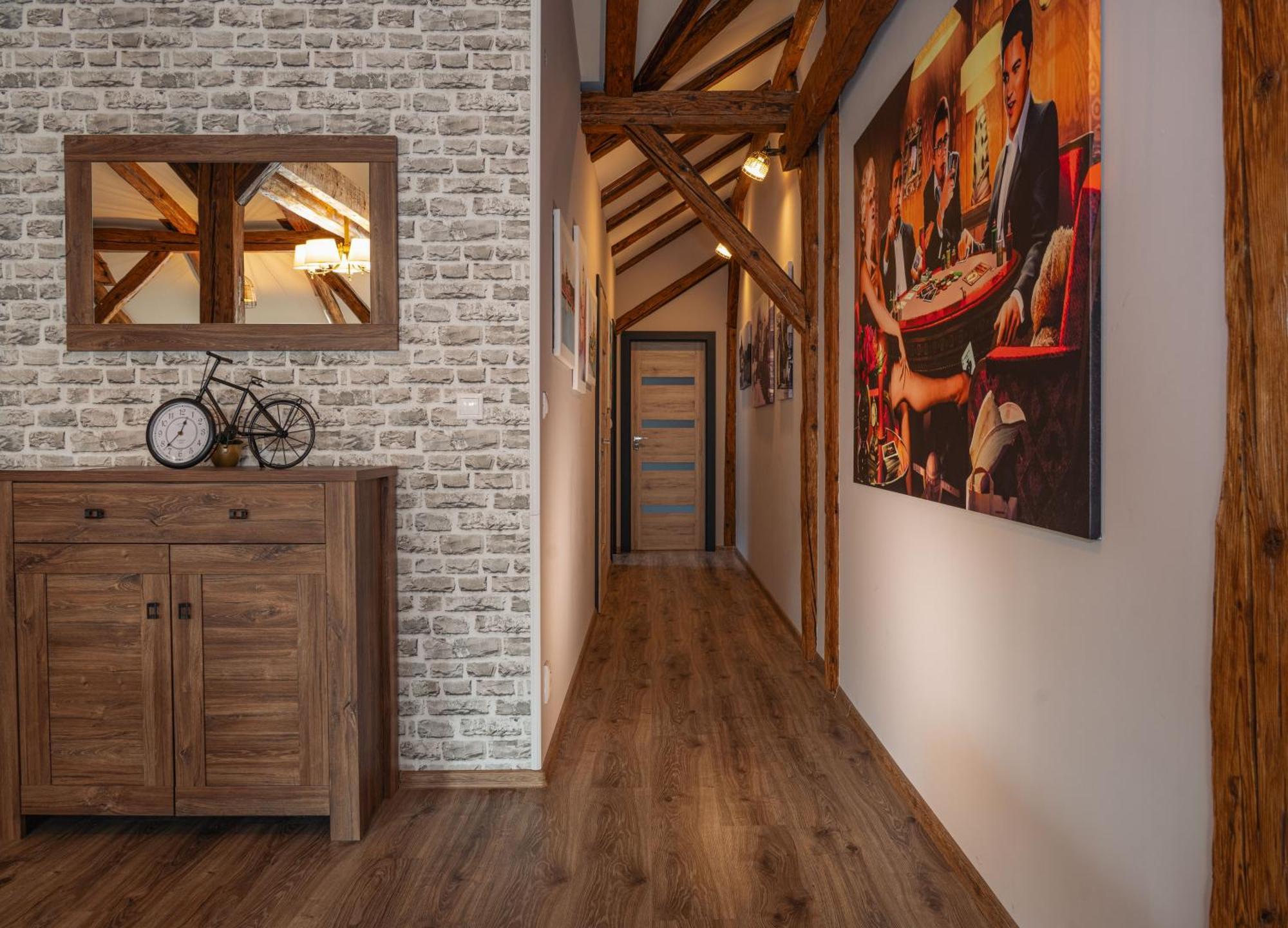 Ferienwohnung Apatman Fellini House Trenčín Exterior foto